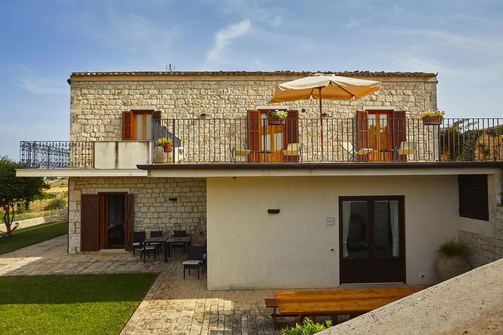 Casa Al Castello Pensionat Ragusa Exteriör bild