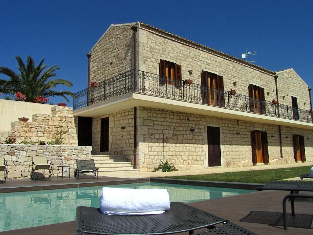 Casa Al Castello Pensionat Ragusa Exteriör bild